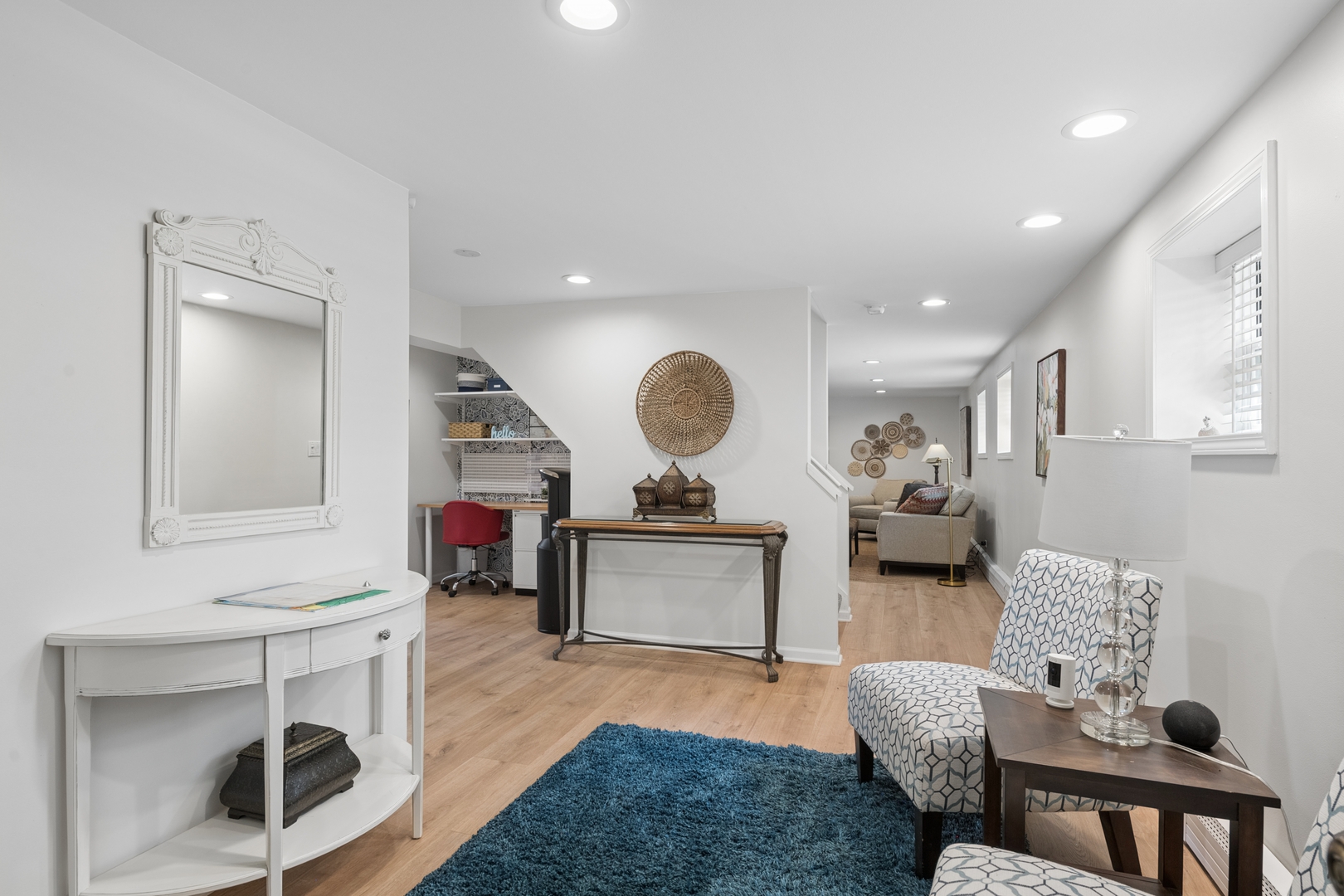 1101 Rossell Avenue