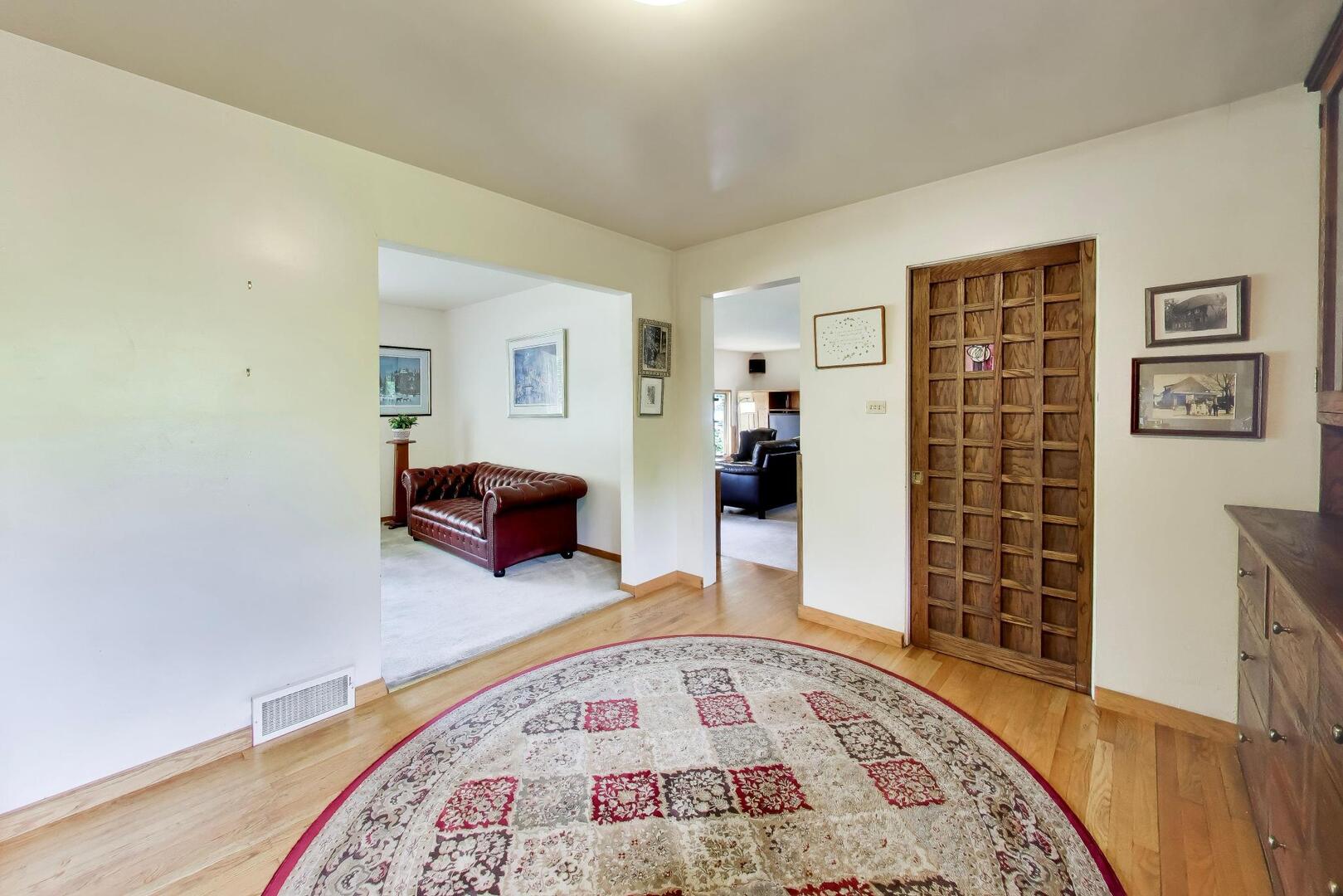 1880 Maple Avenue