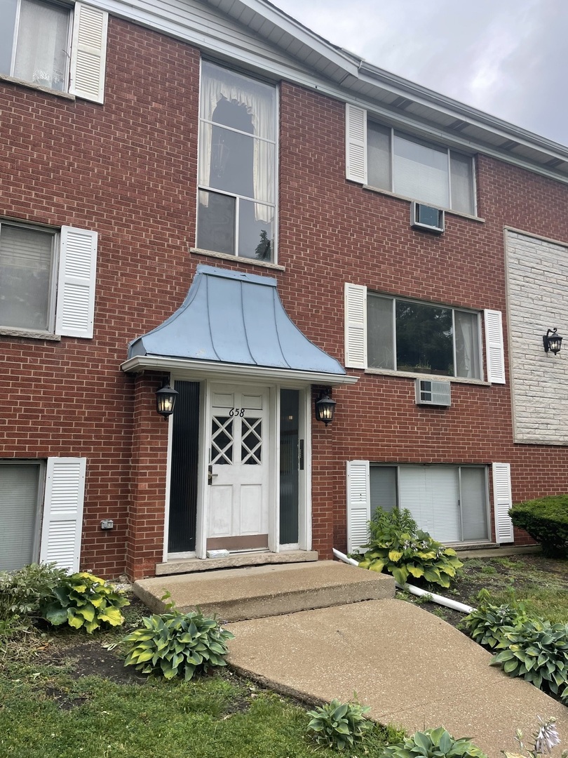658 Washington Boulevard Unit: 6