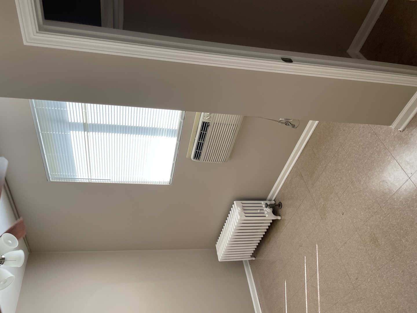 714 Broadway Avenue Unit: REAR