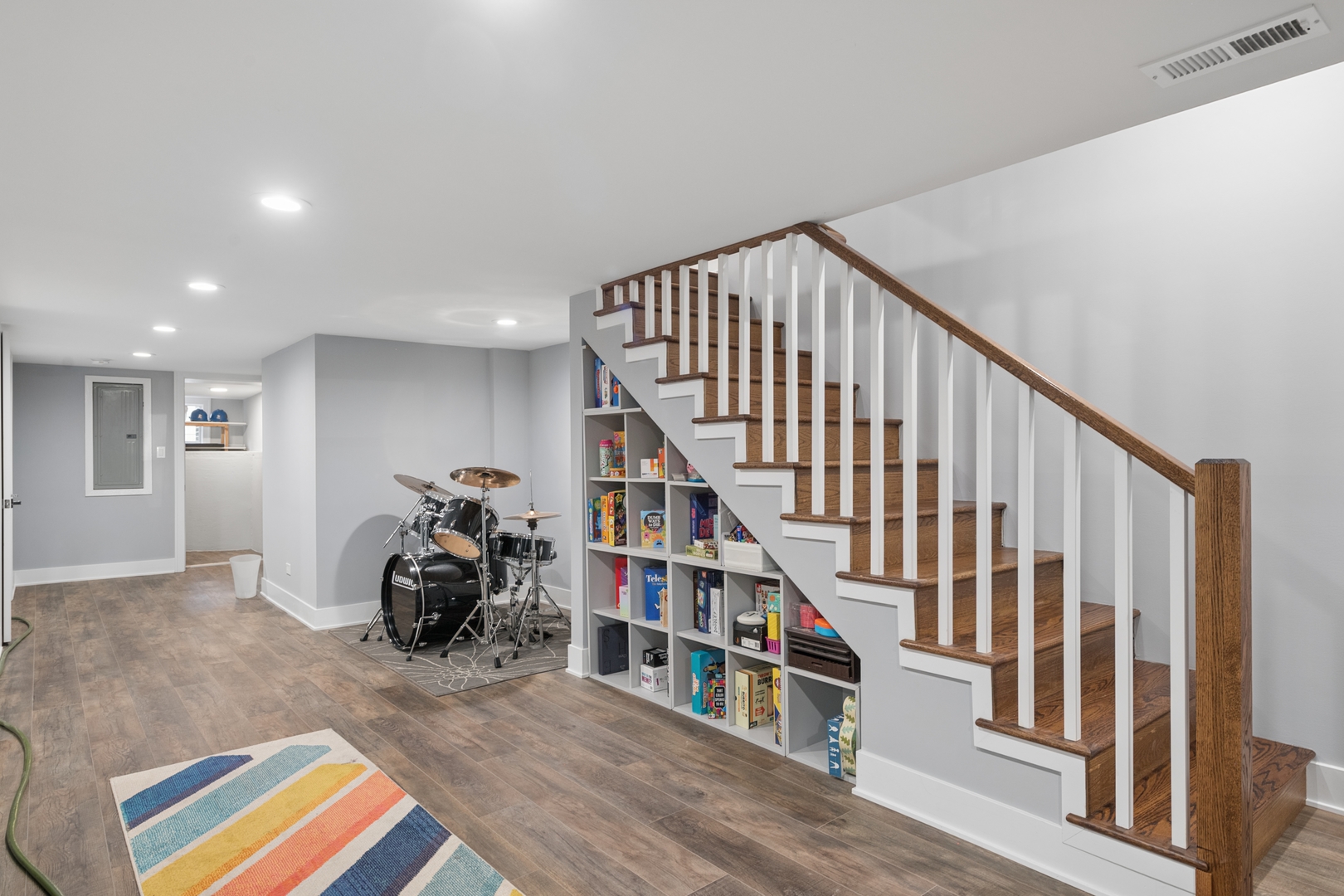 2239 N 76th Avenue