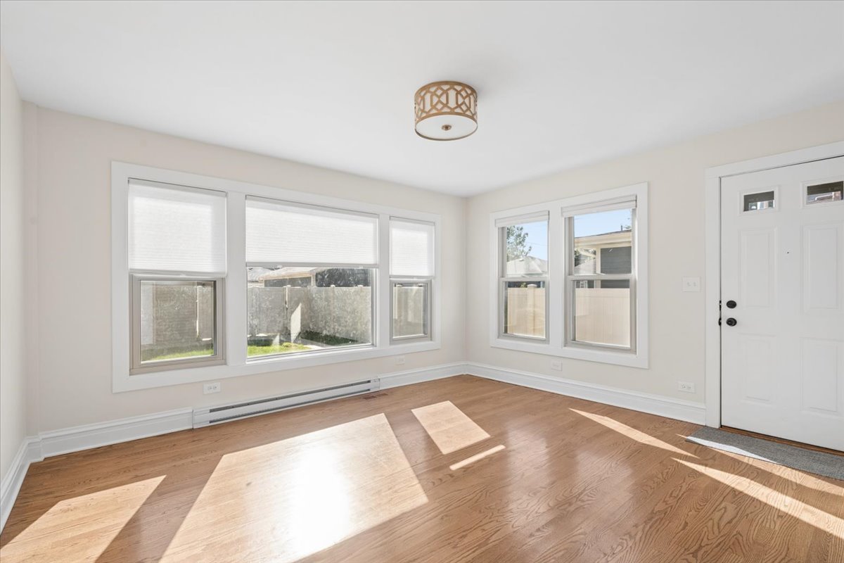 1741 N 76th Court