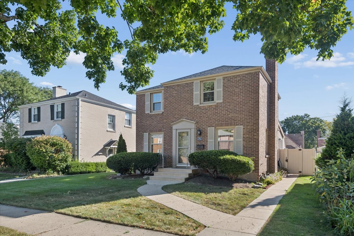 1741 N 76th Court