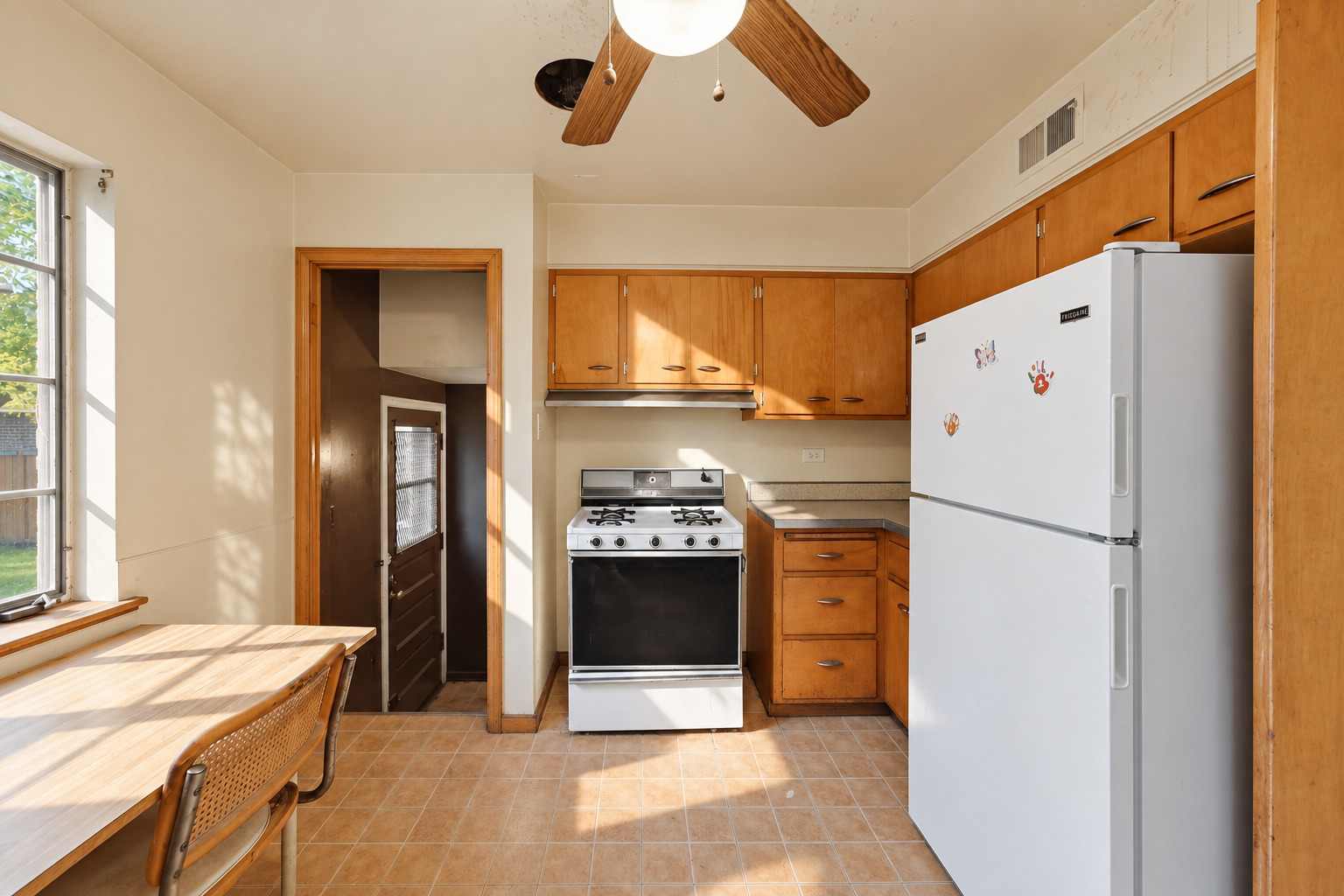 1807 N 78th Court