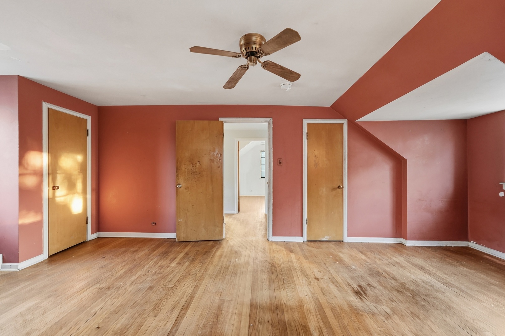 1807 N 78th Court