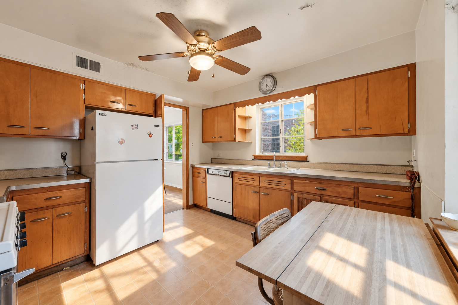 1807 N 78th Court