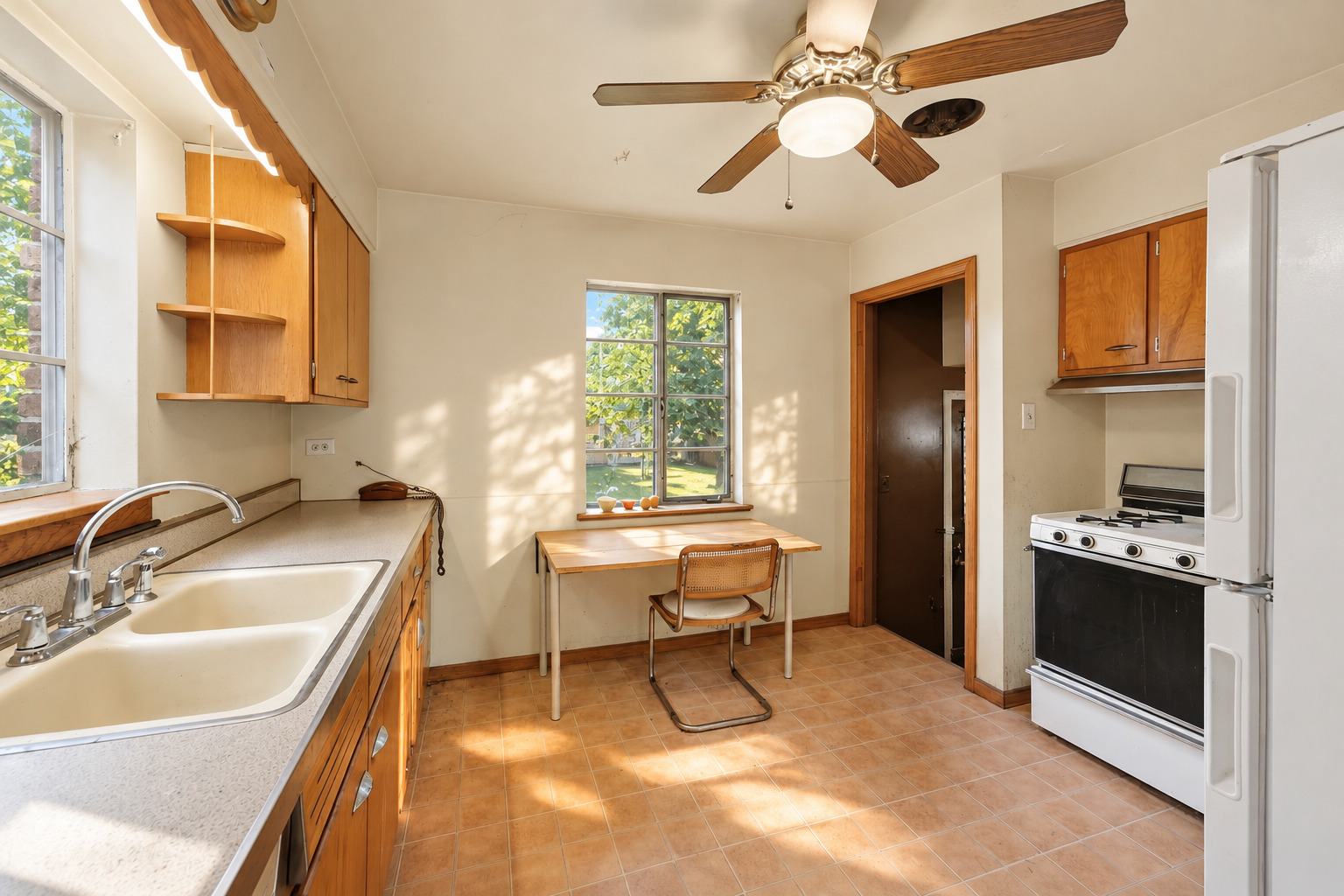 1807 N 78th Court