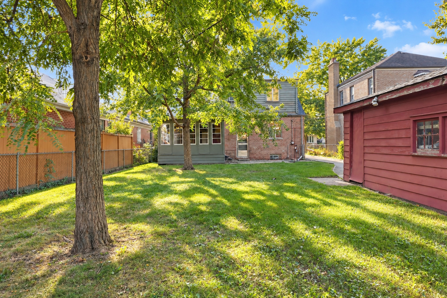 1807 N 78th Court