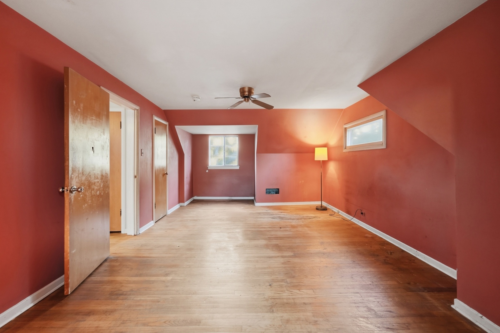 1807 N 78th Court