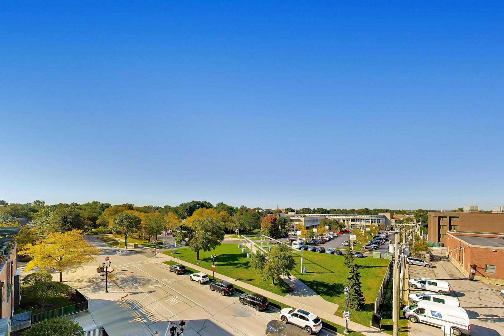105 S Cottage Hill Avenue Unit: 405