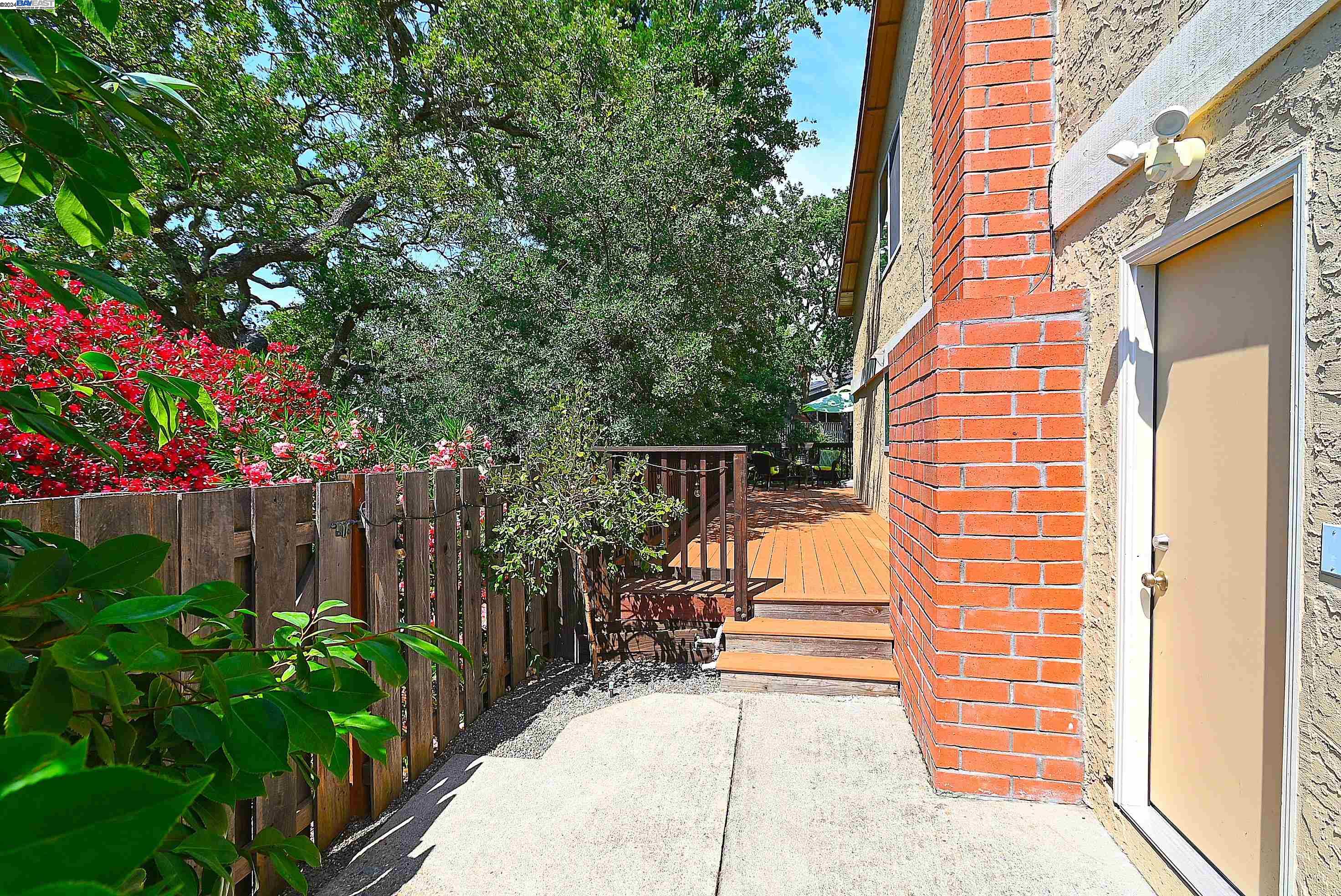 2200 Westmoreland Ct