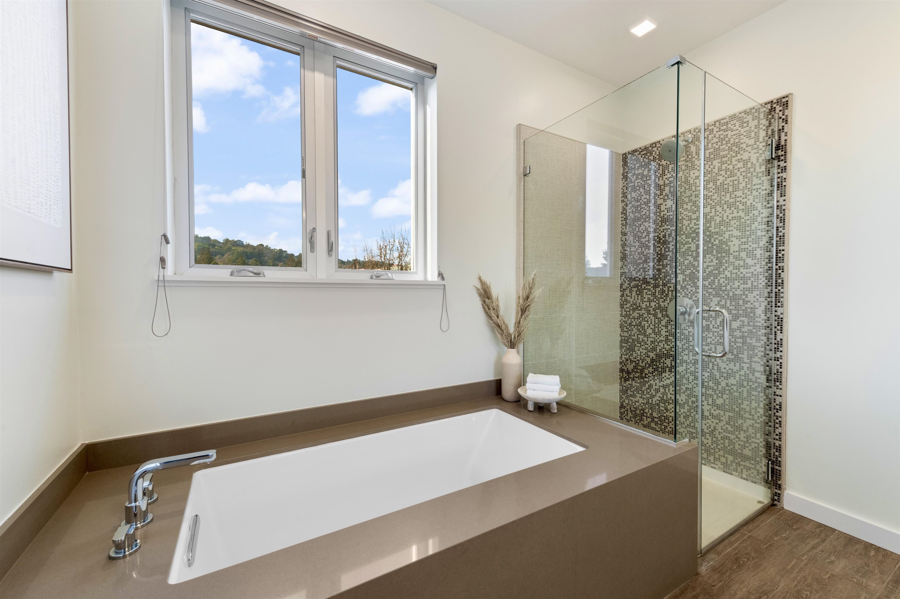 1727 Lacassie Ave # 4A