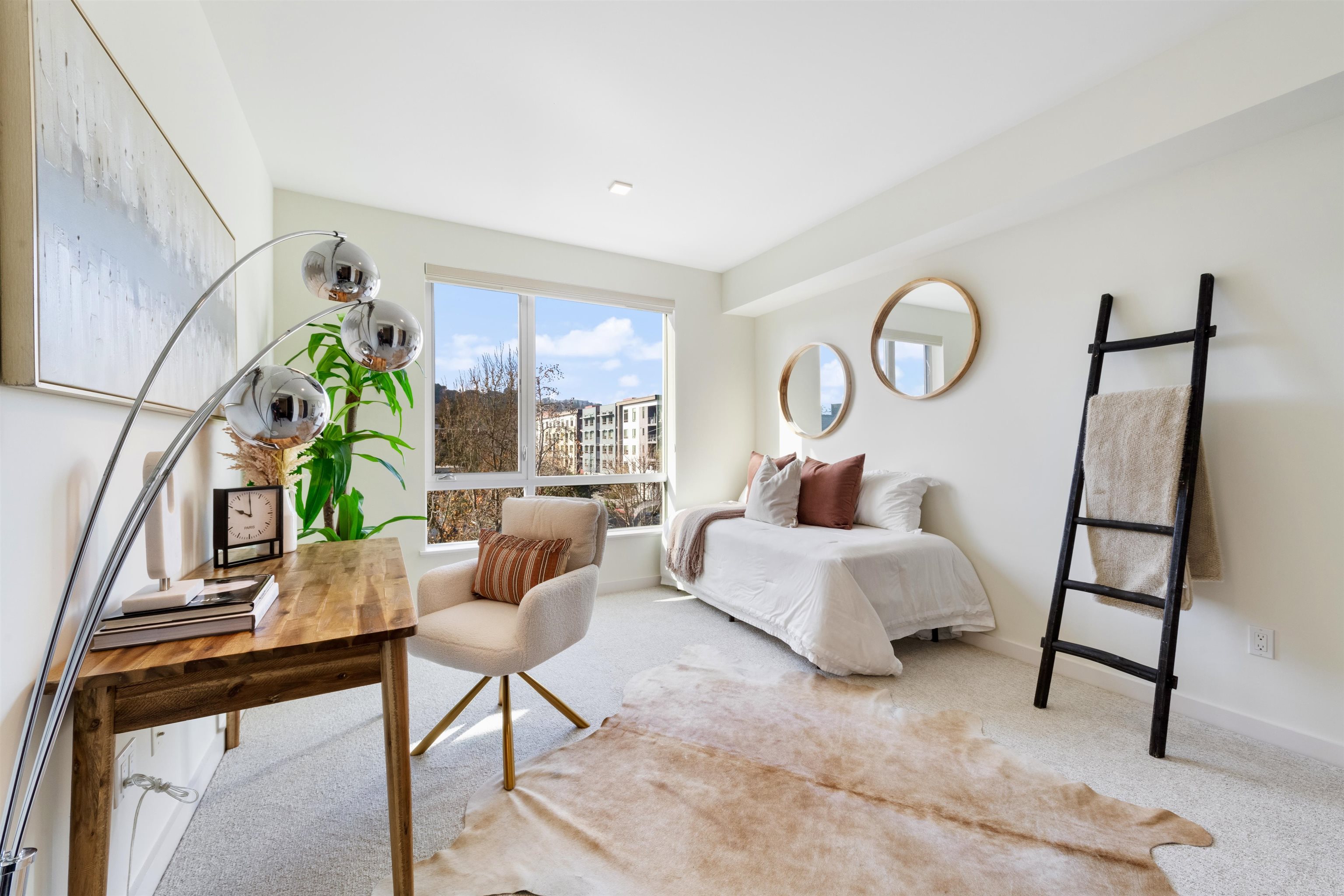 1727 Lacassie Ave # 4A