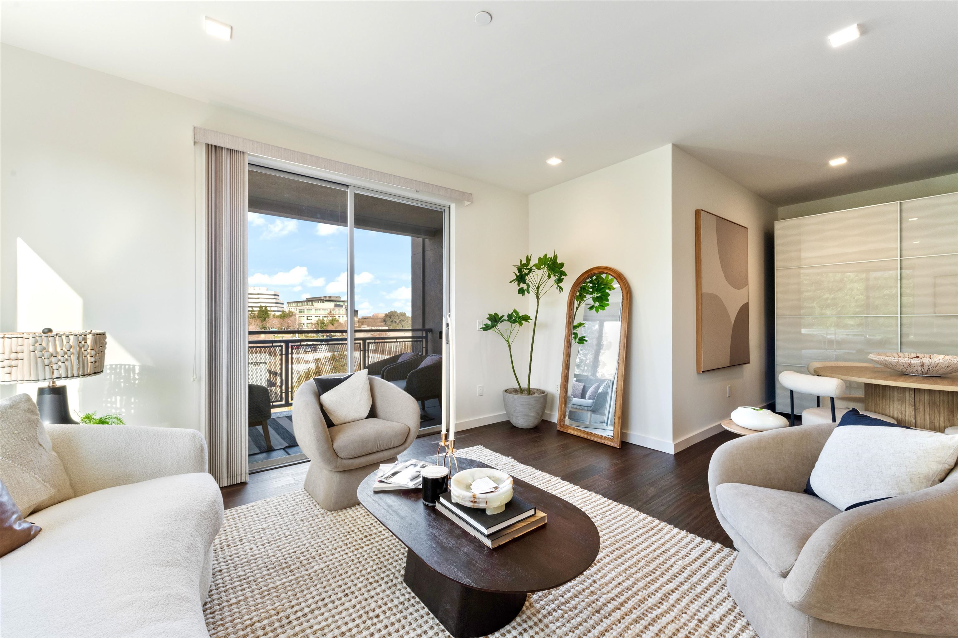 1727 Lacassie Ave # 4A