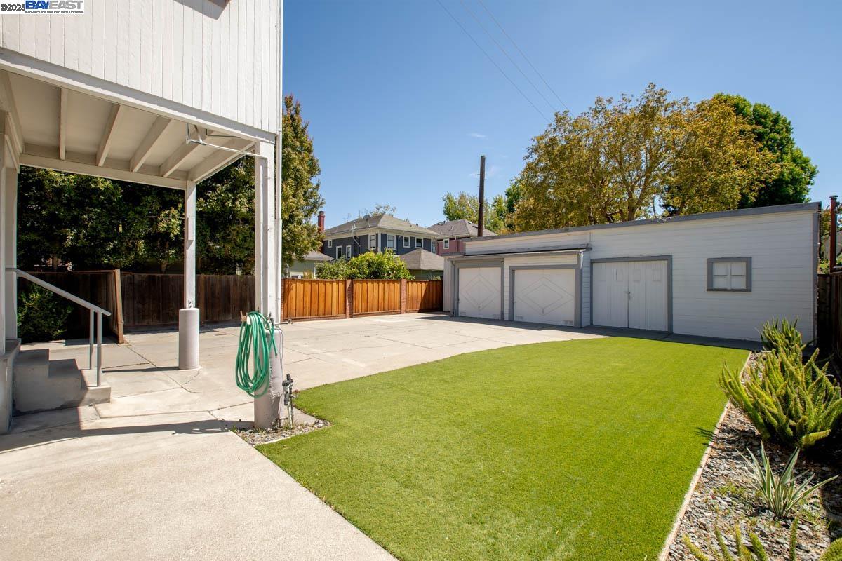 920 Centennial Ave