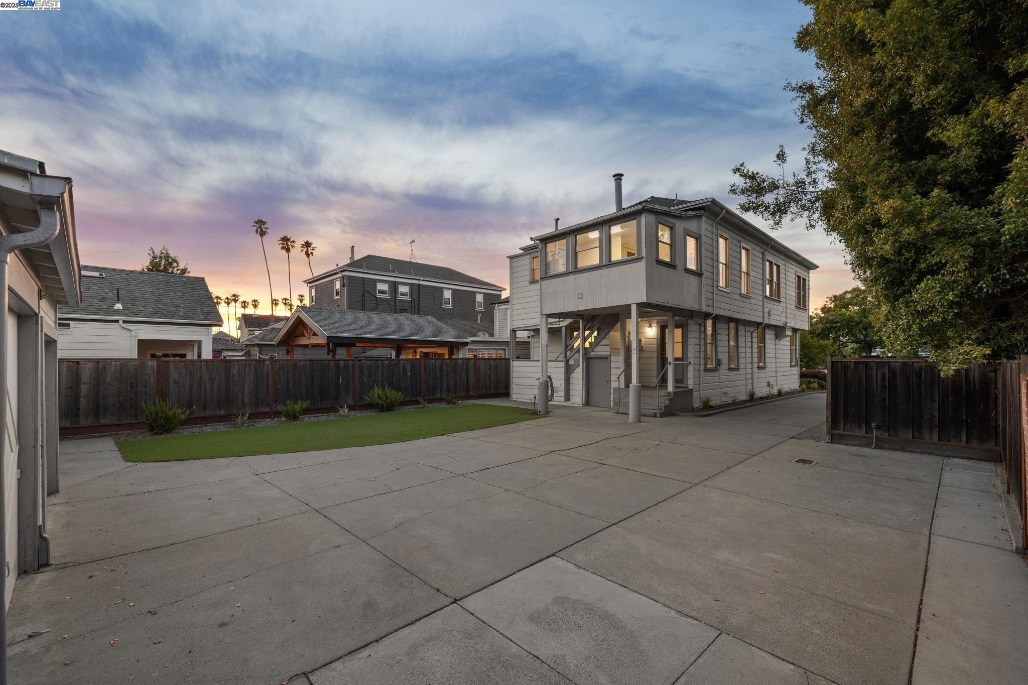 920 Centennial Ave