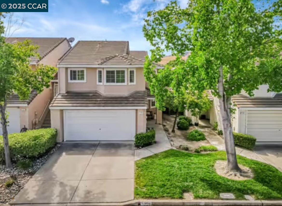 5258 Pebble Glen Dr
