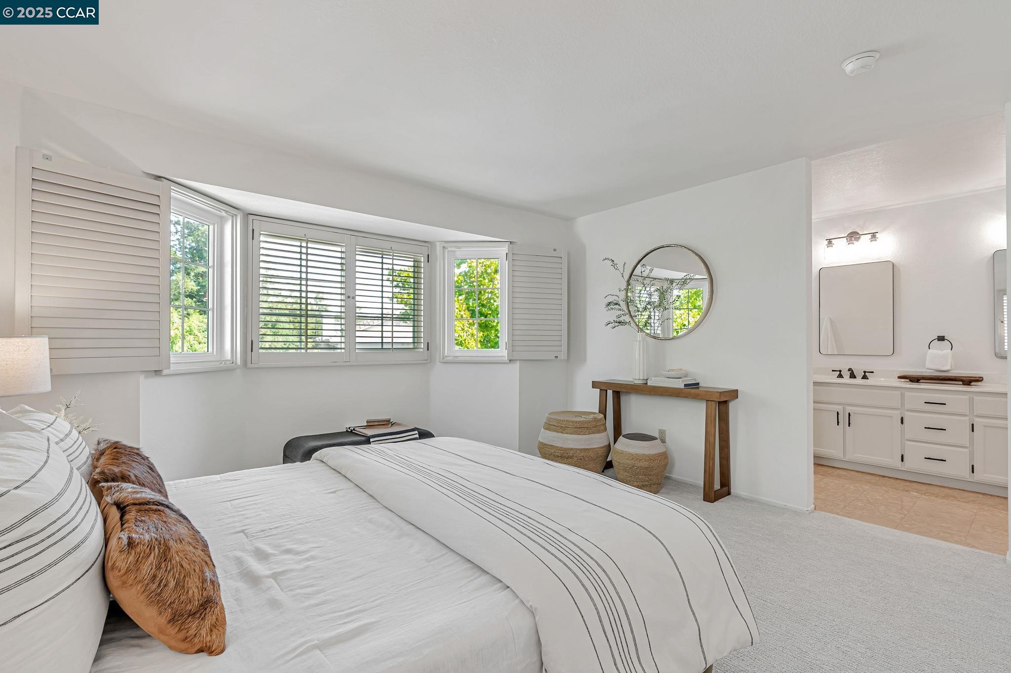 5258 Pebble Glen Dr