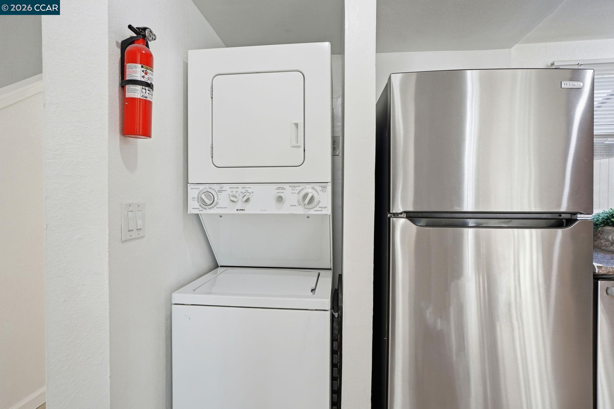 1255 Detroit Ave # 3