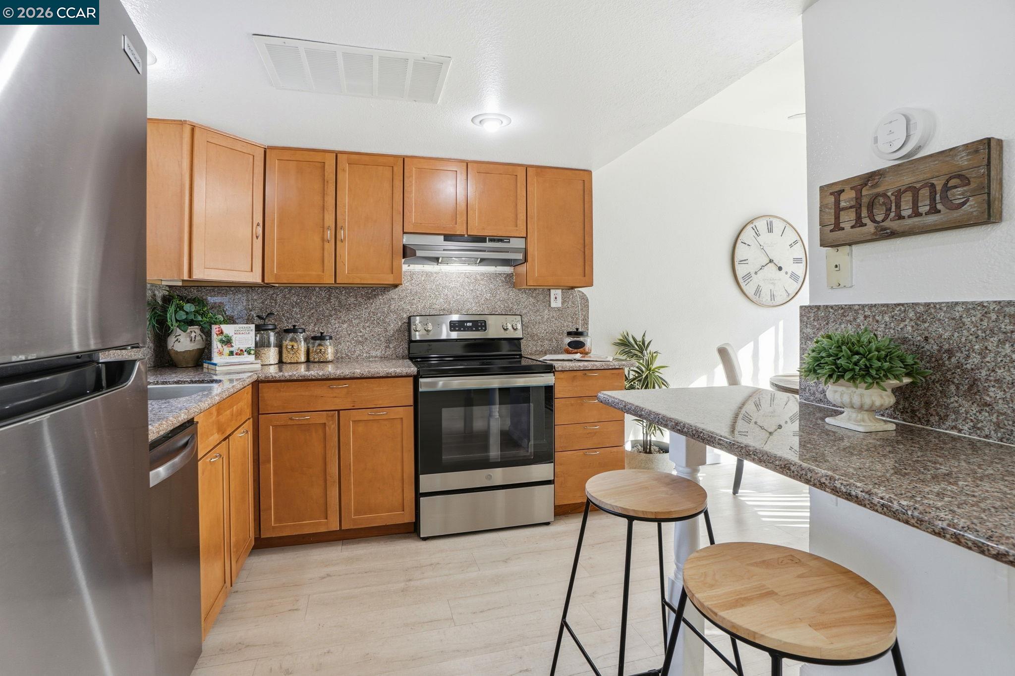 1255 Detroit Ave # 3