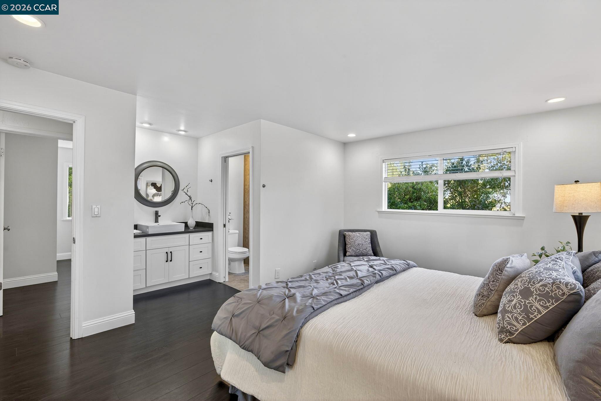616 Aleta Pl