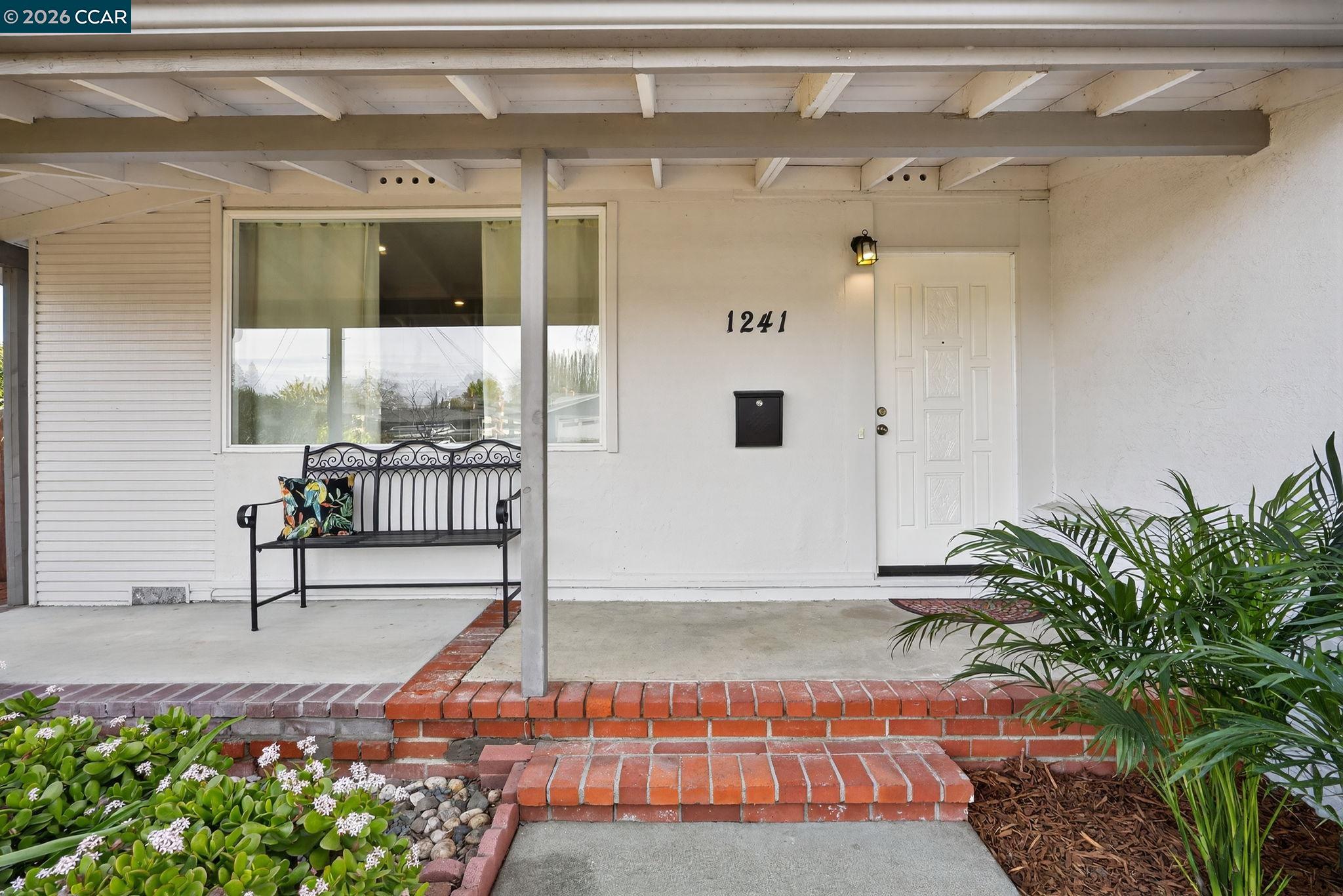 1241 Raymond Dr