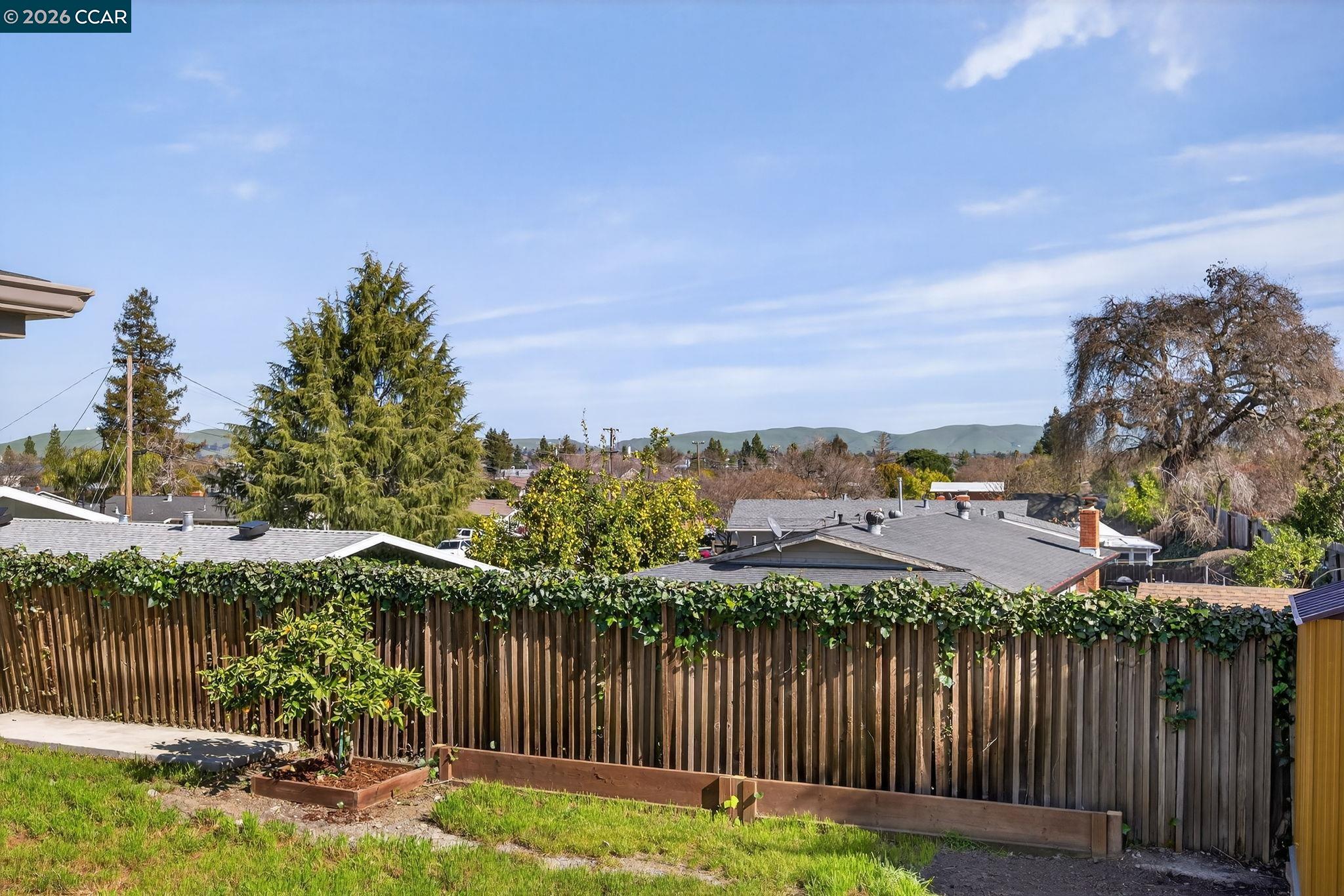 1241 Raymond Dr
