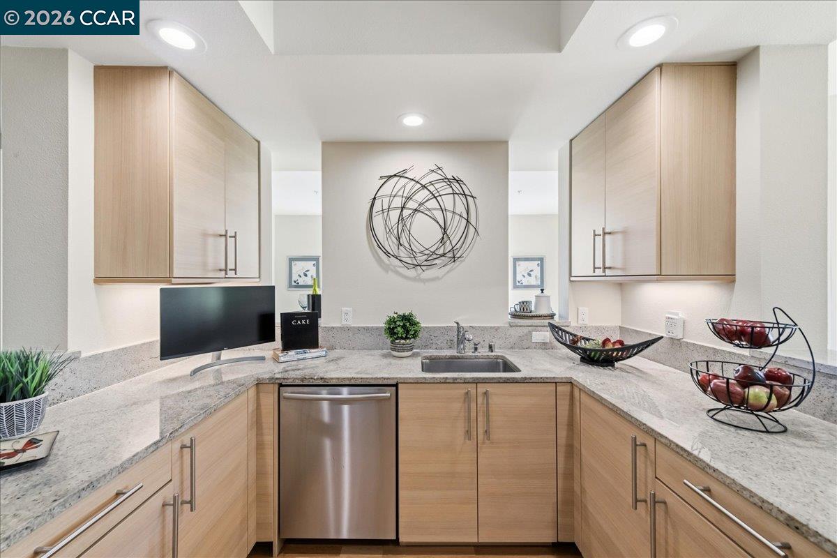 1655 N California Blvd # 330