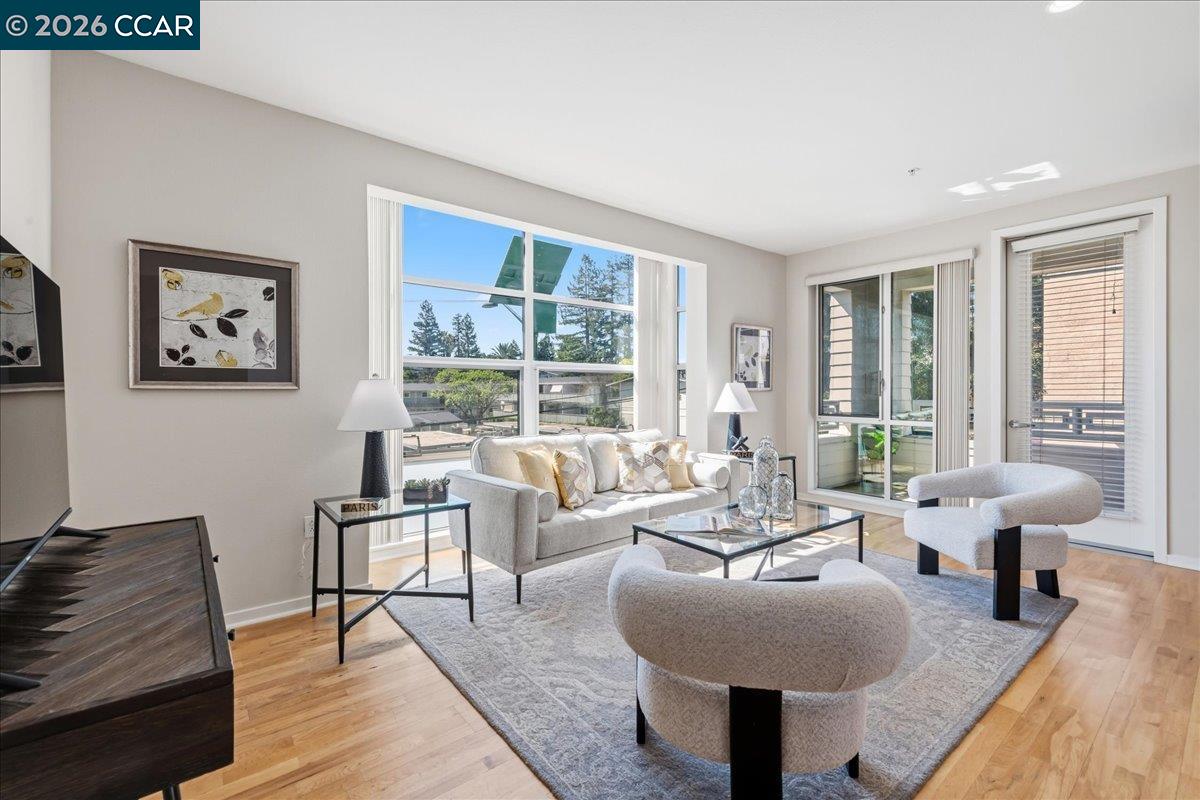 1655 N California Blvd # 330