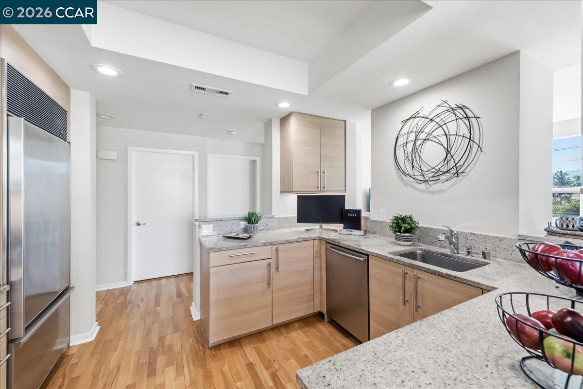 1655 N California Blvd # 330