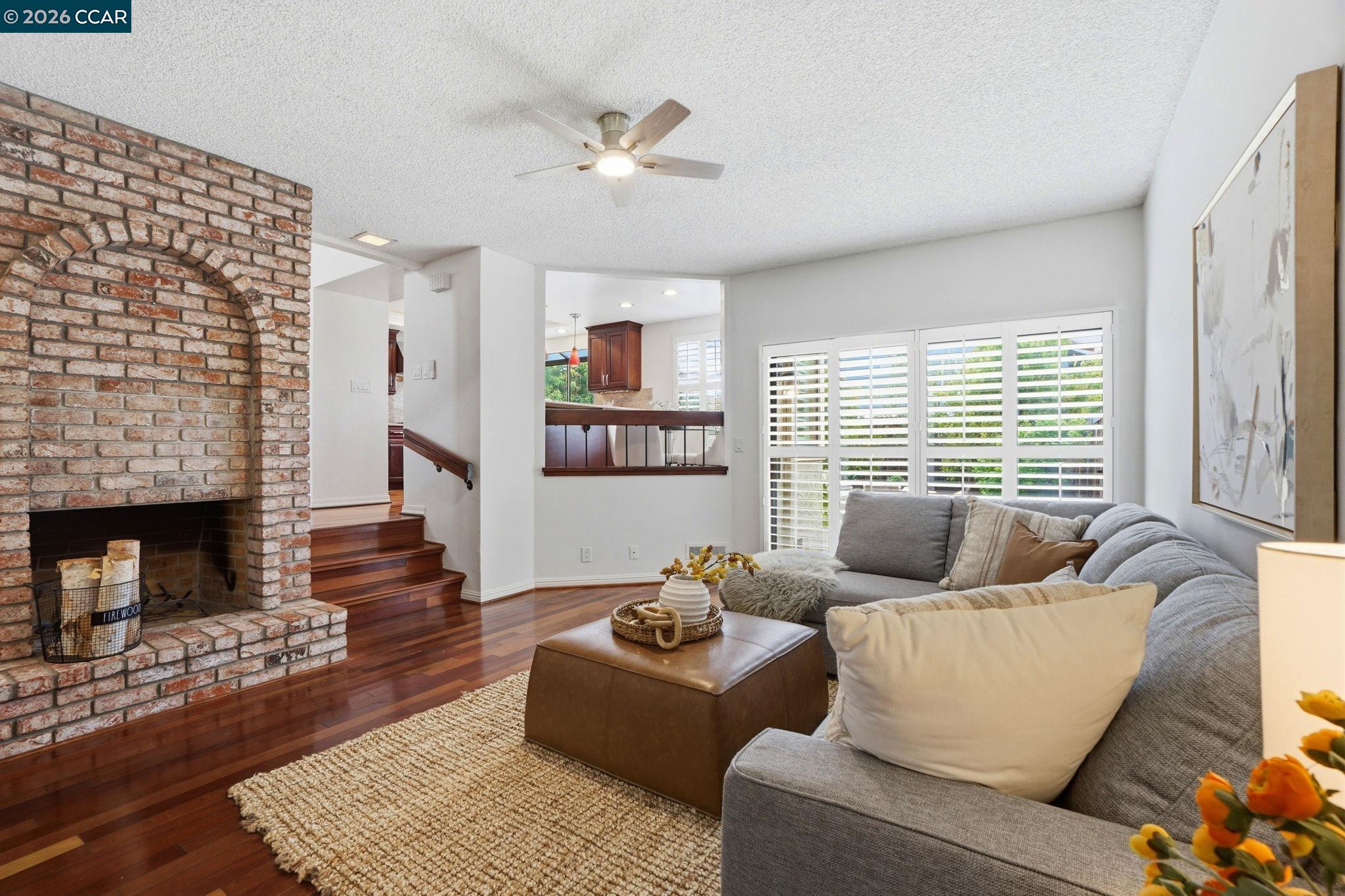319 Oak Glen Ct