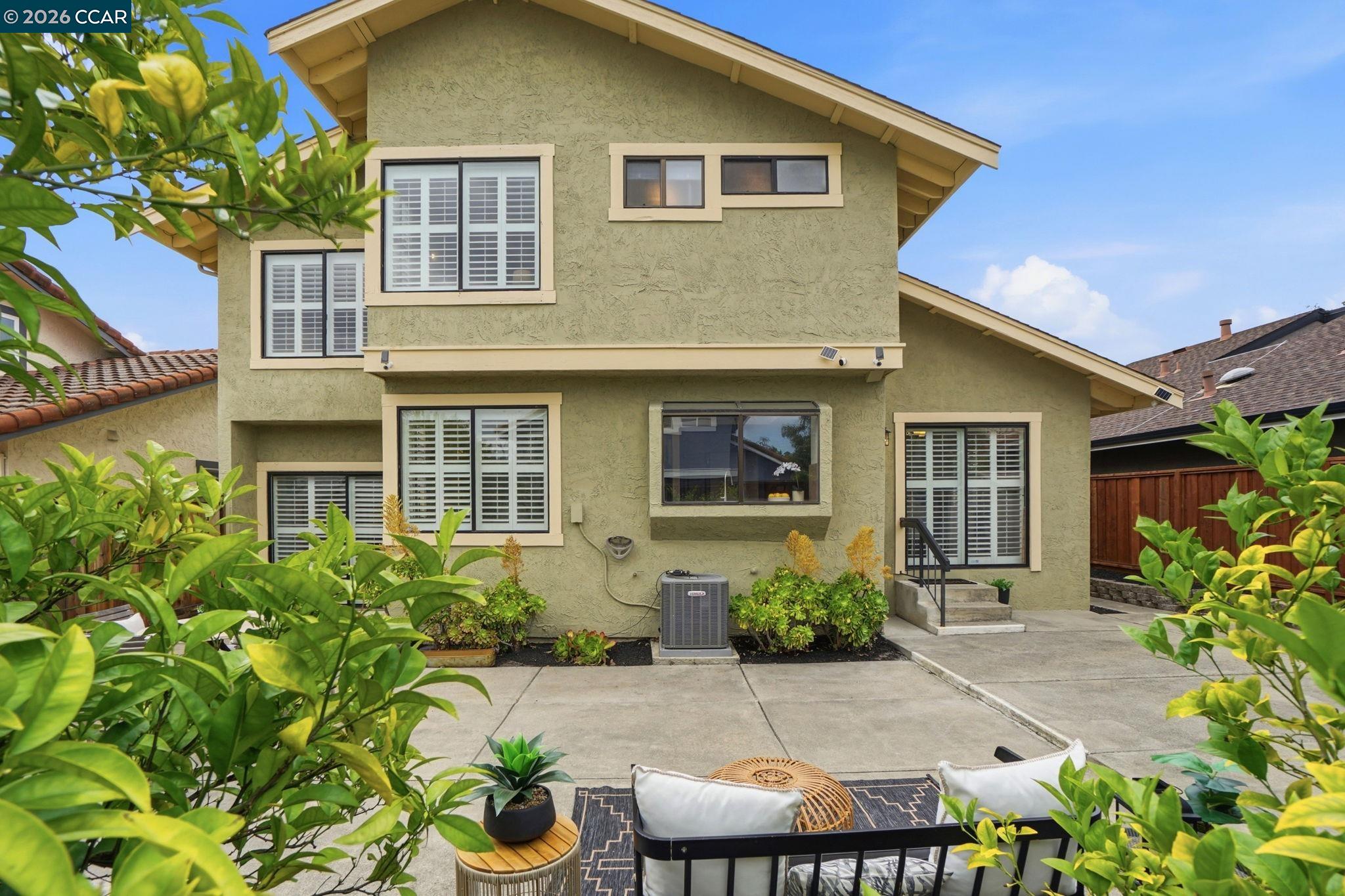 319 Oak Glen Ct