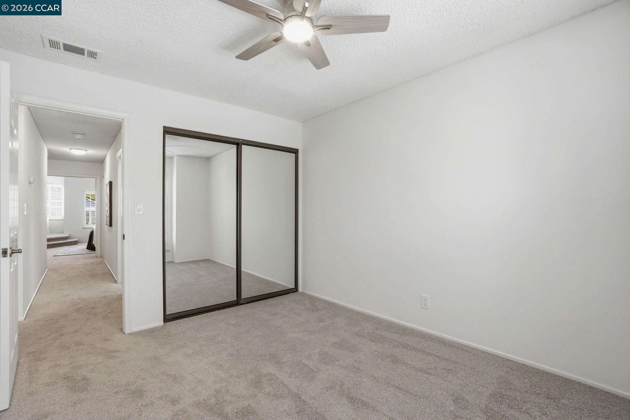 319 Oak Glen Ct
