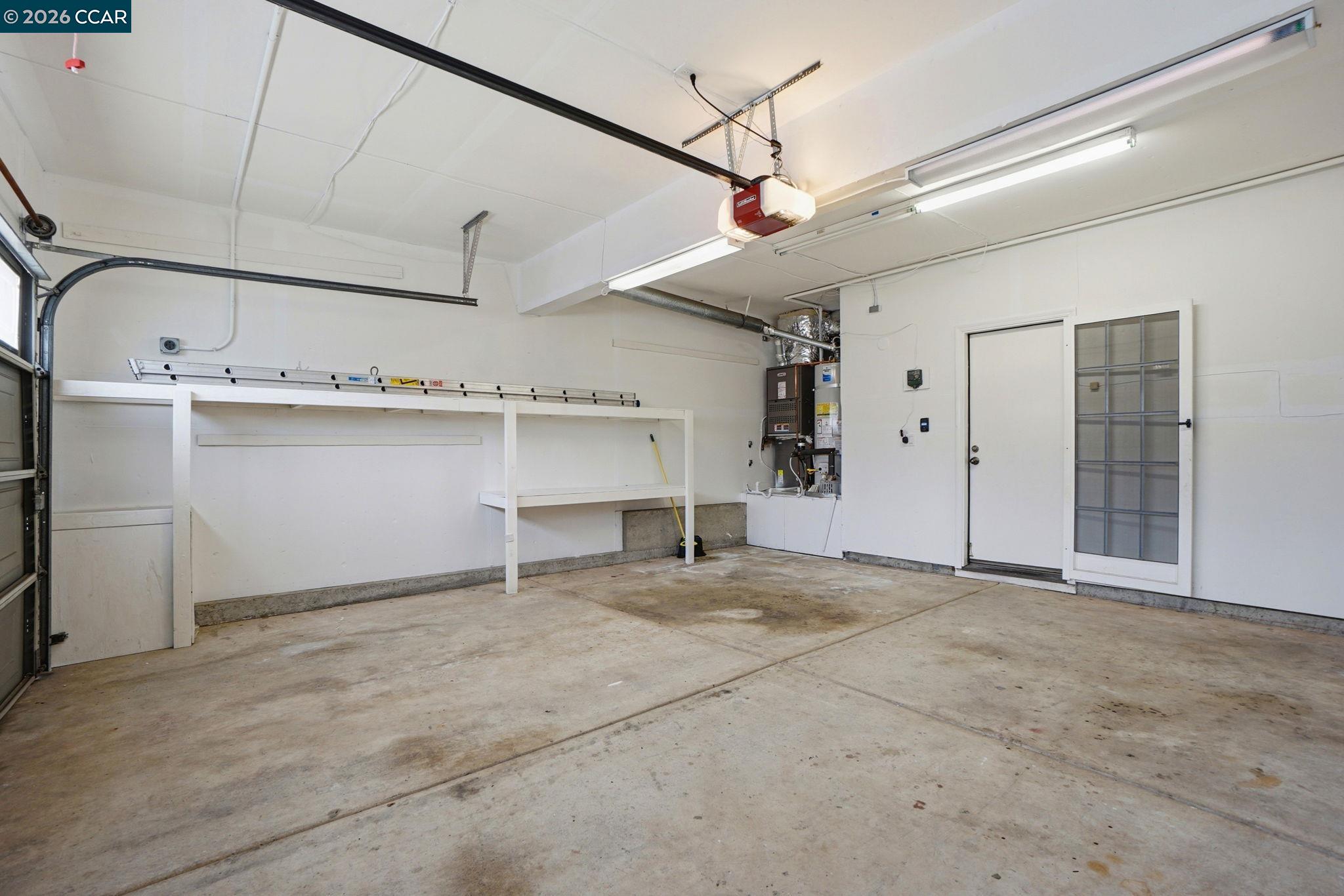 319 Oak Glen Ct