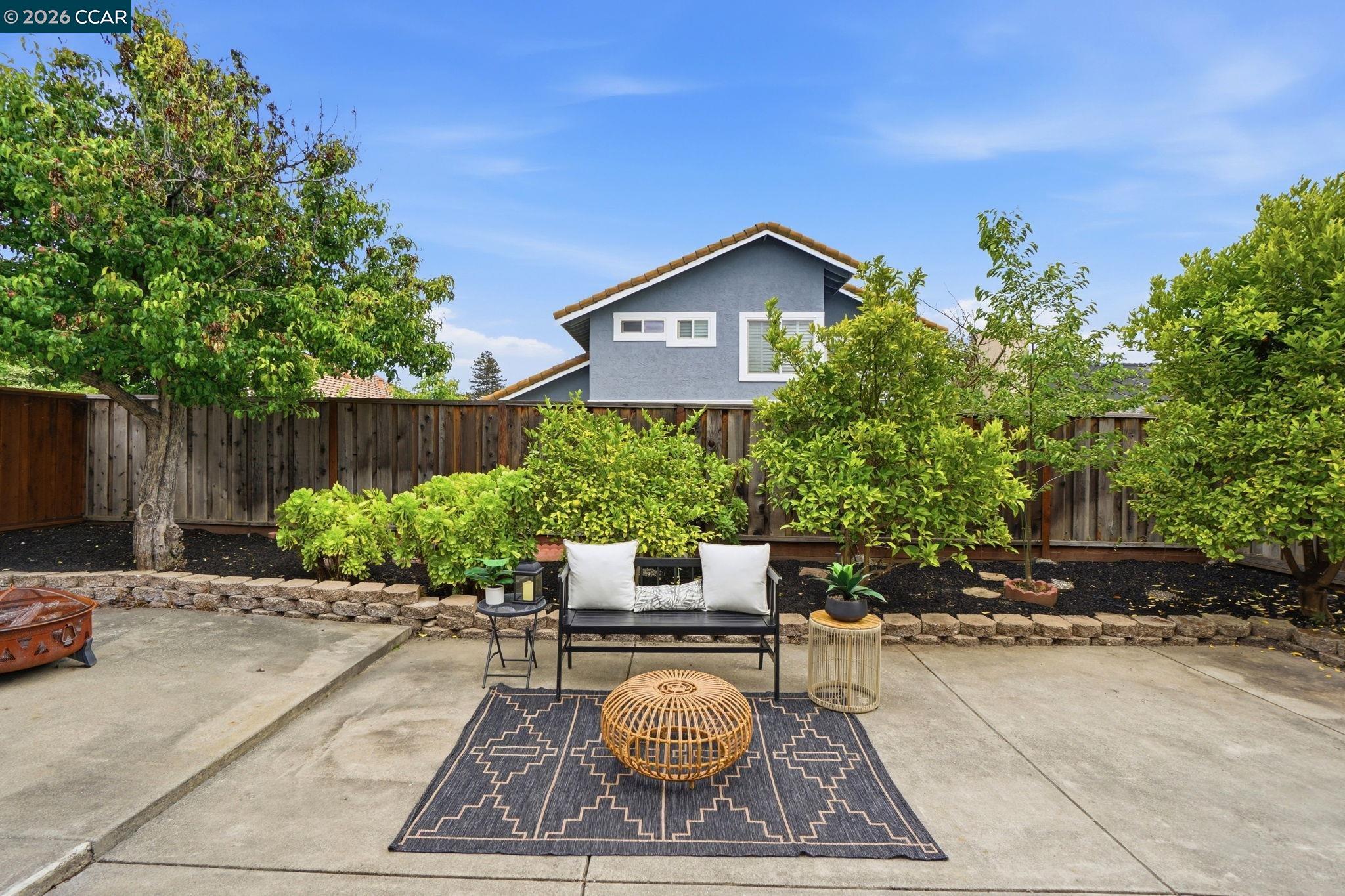 319 Oak Glen Ct