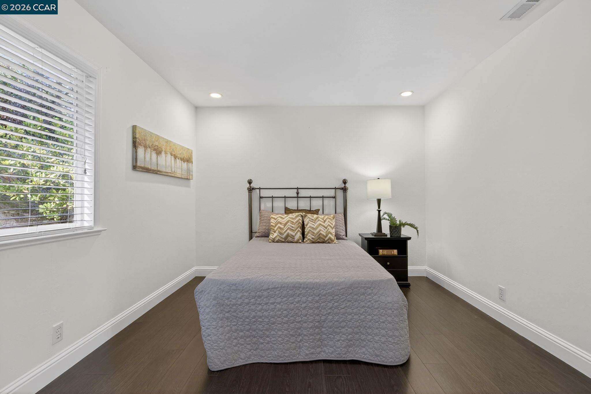 616 Aleta Pl