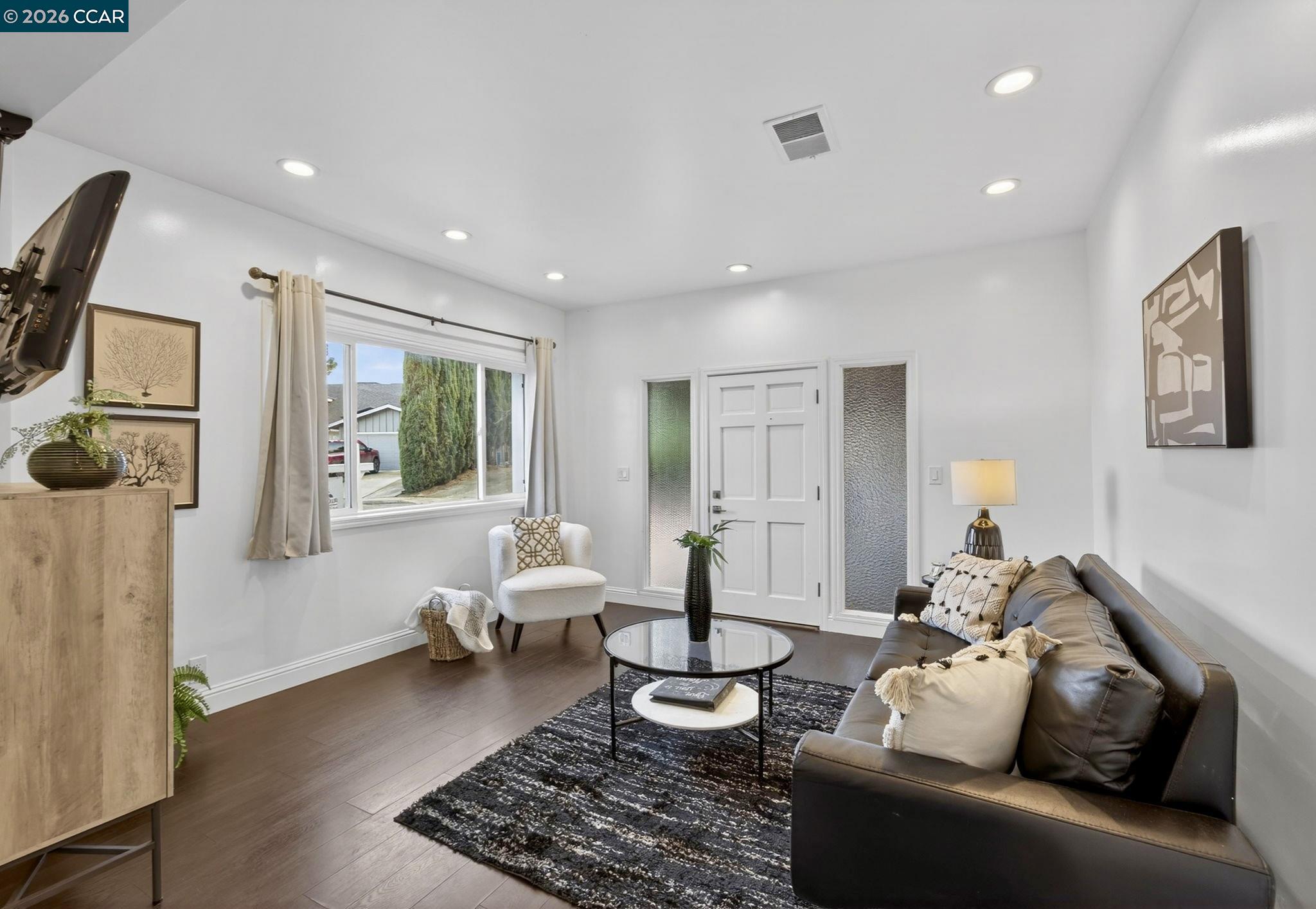616 Aleta Pl