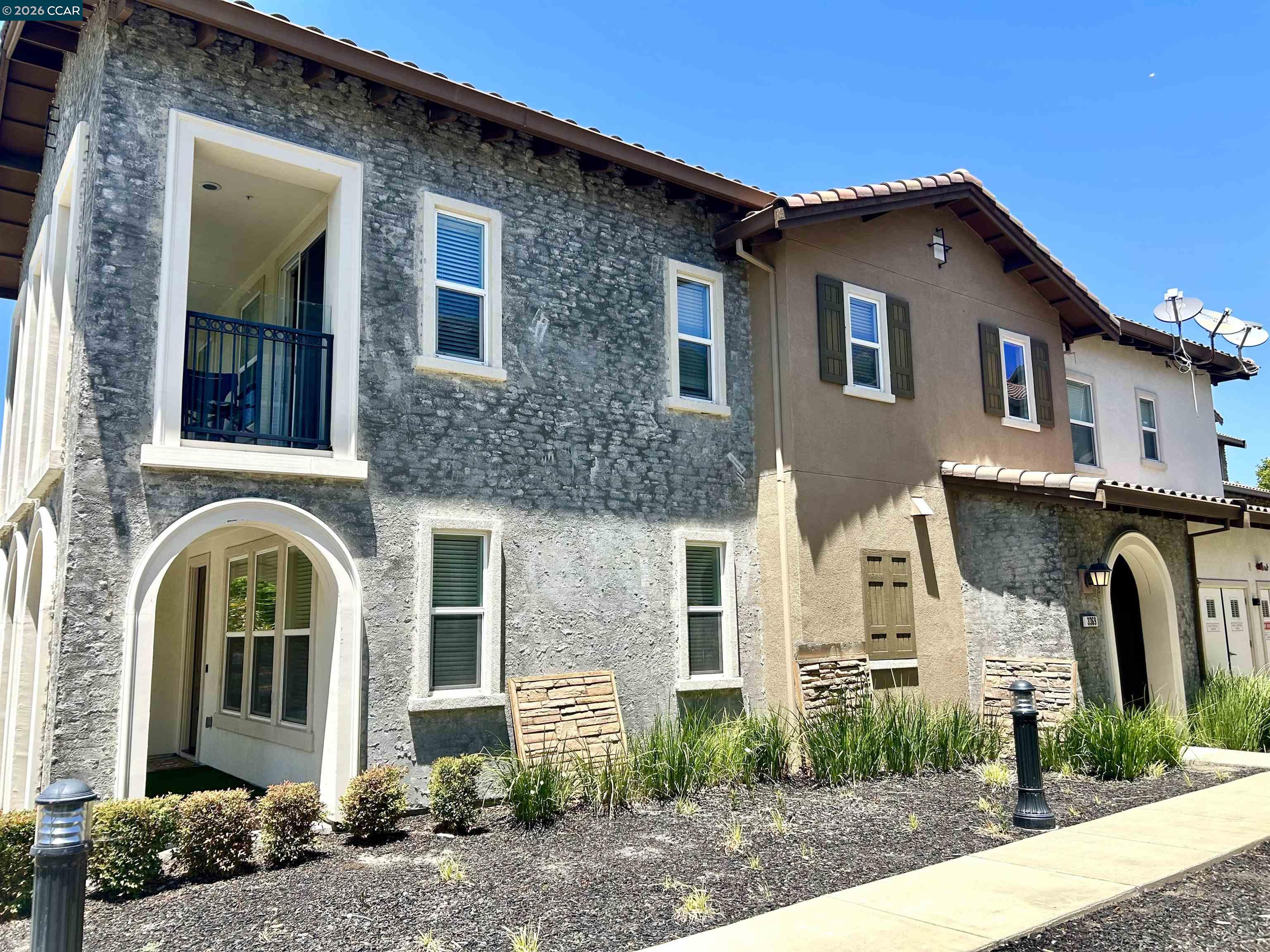 3373 Central Pkwy