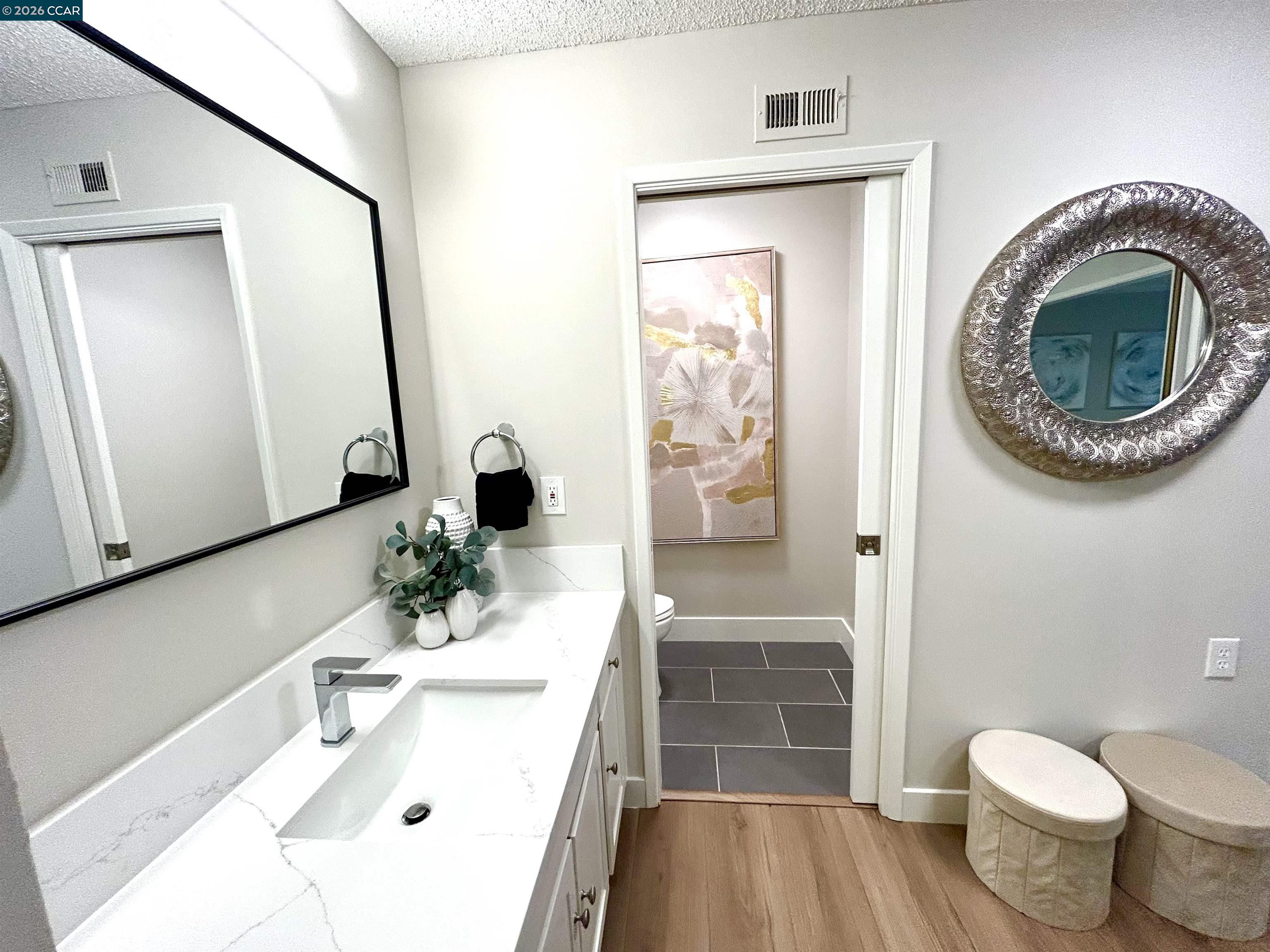 1323 Golden Rain Rd # 3