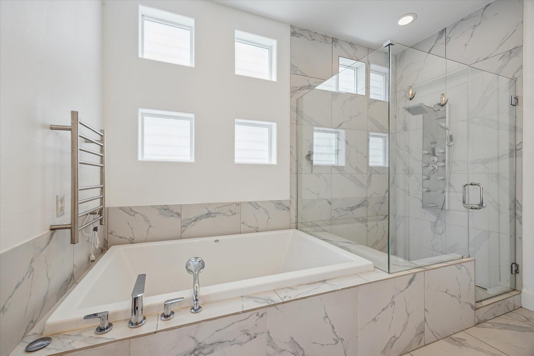 1214 W 16th Street