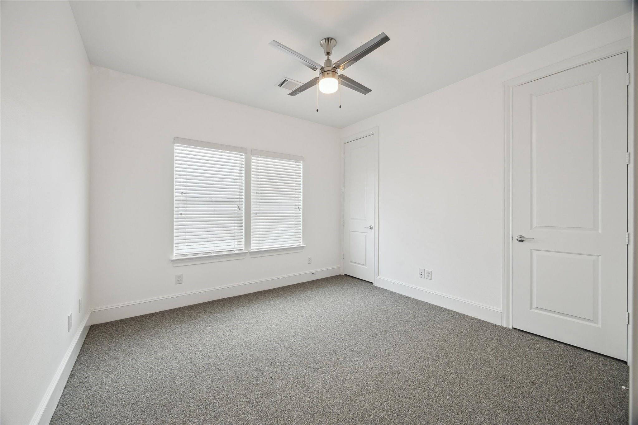 1214 W 16th Street