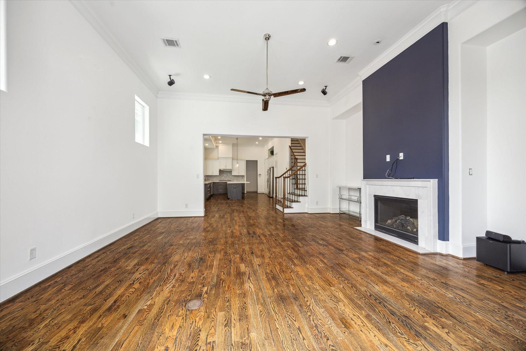 1214 W 16th Street