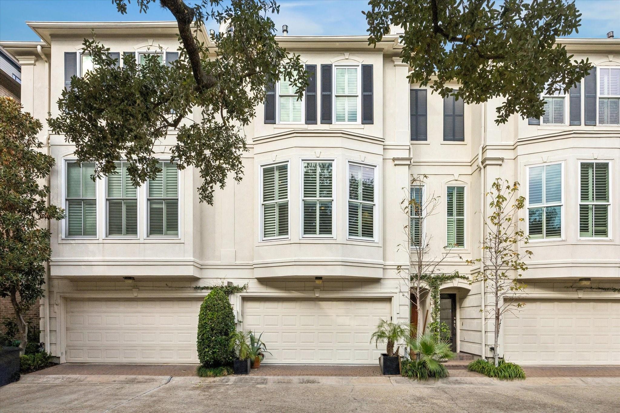 1914 Greenwich Place Drive