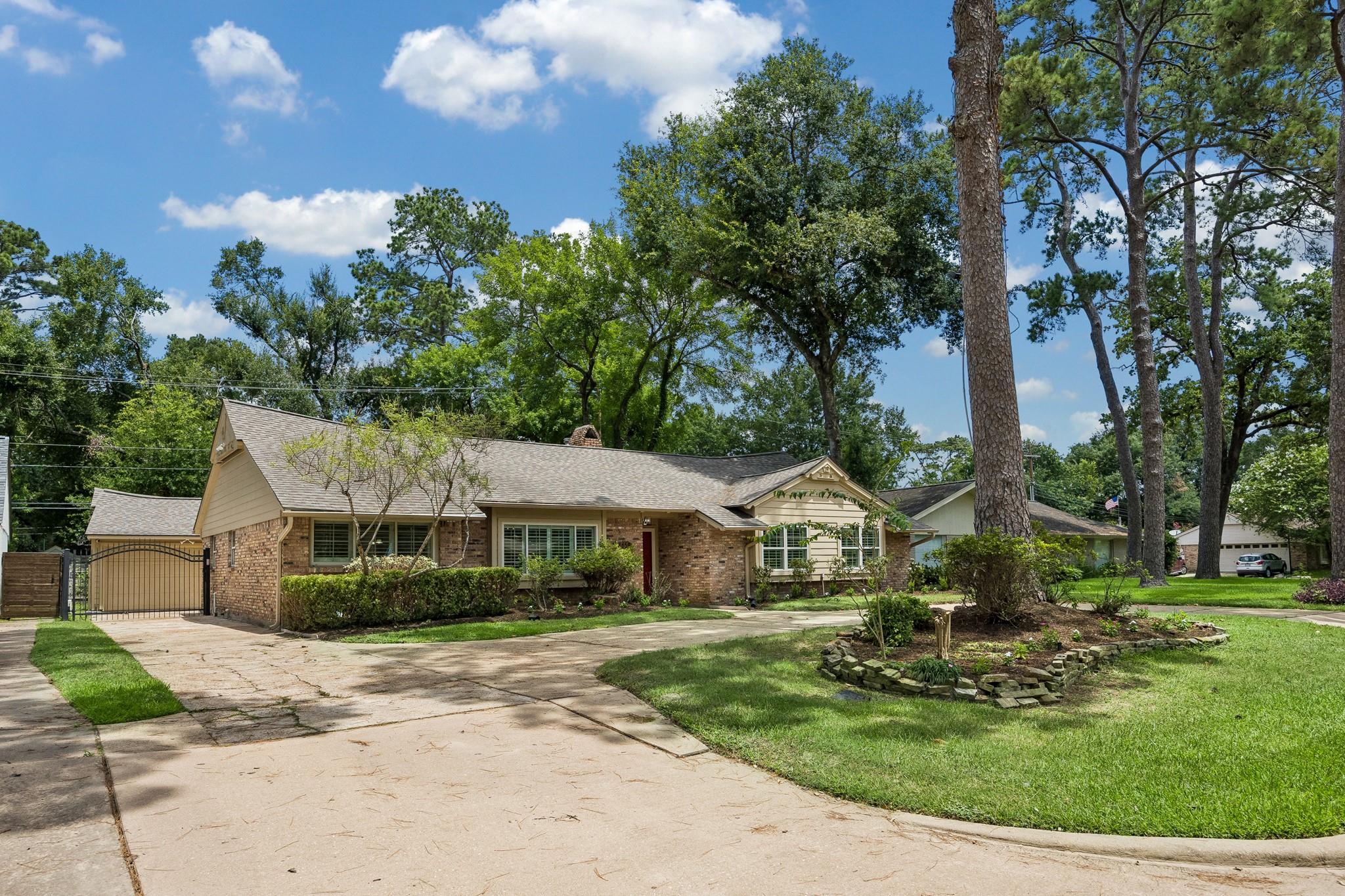 1659 Imperial Crown Drive
