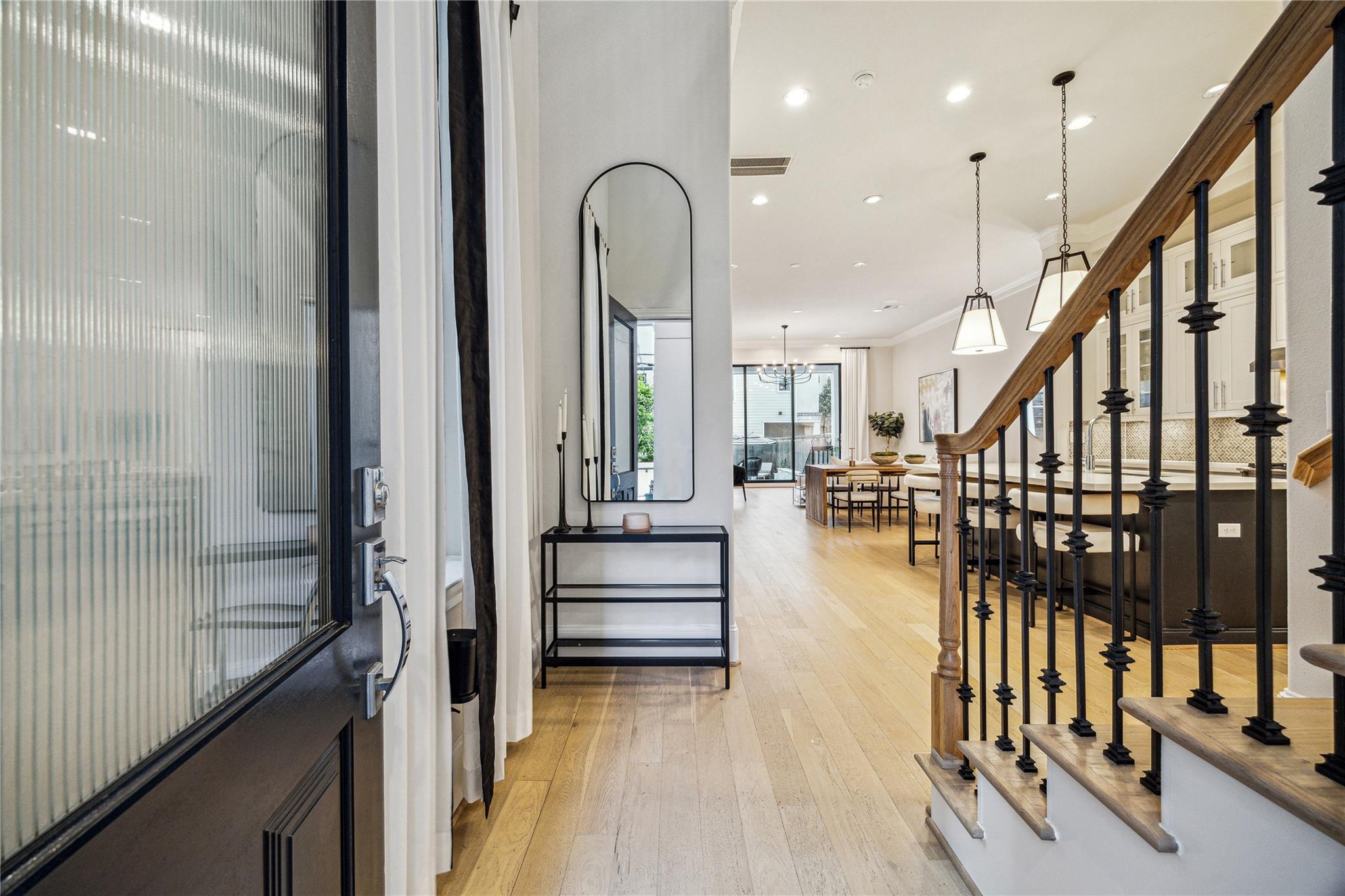 1212 W 16th Street