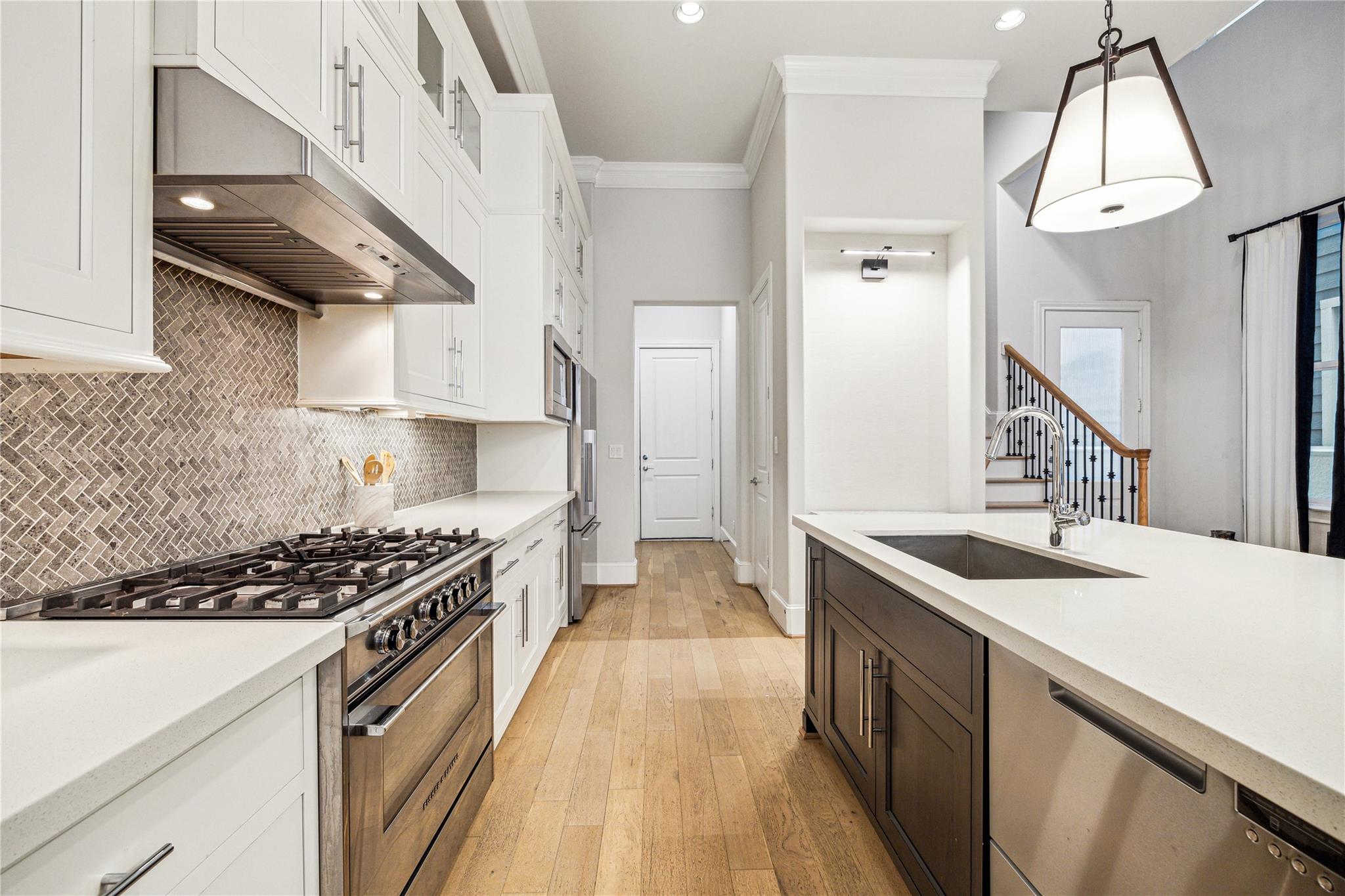 1212 W 16th Street