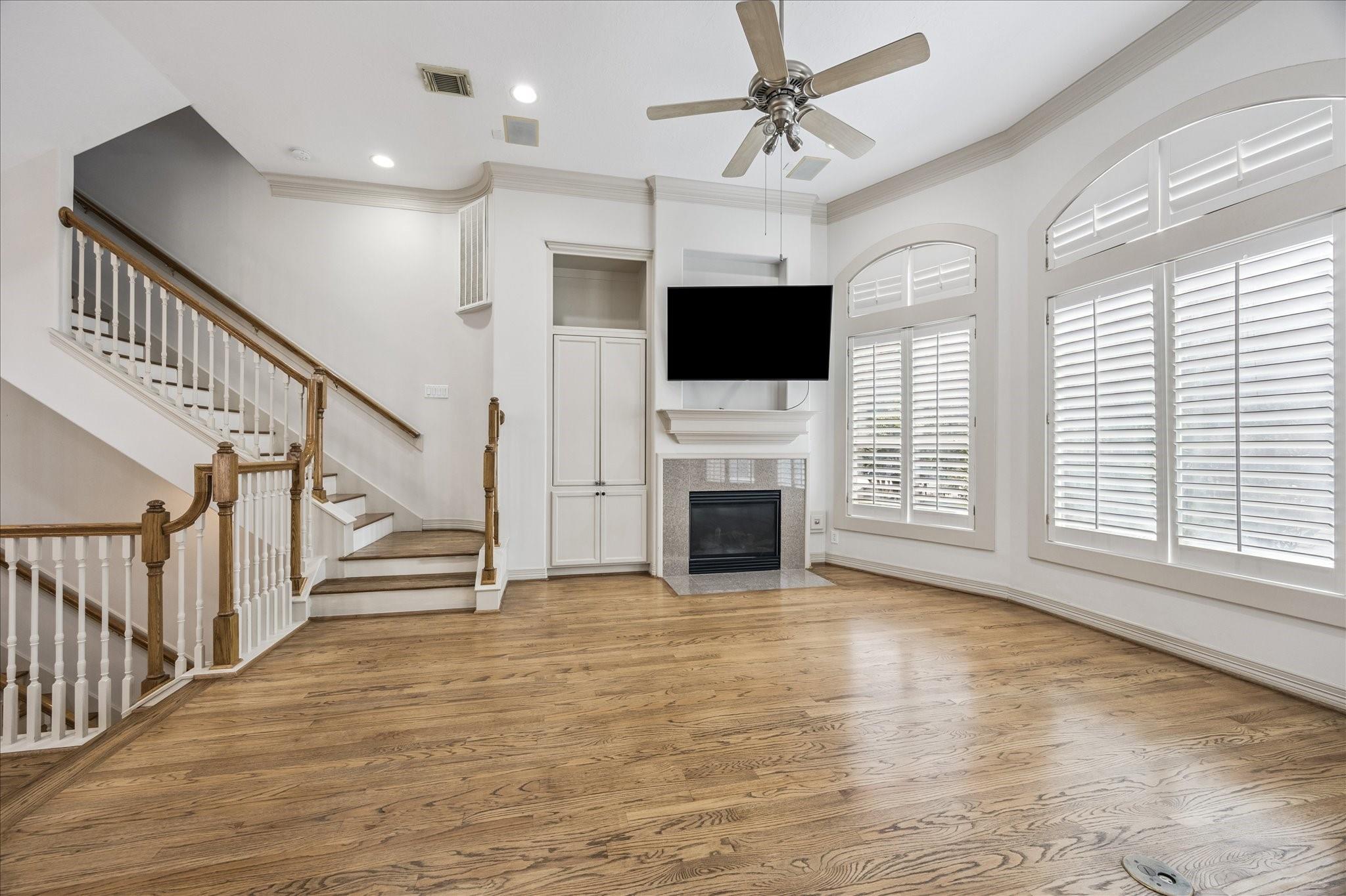 1515 Hyde Park Boulevard # 14