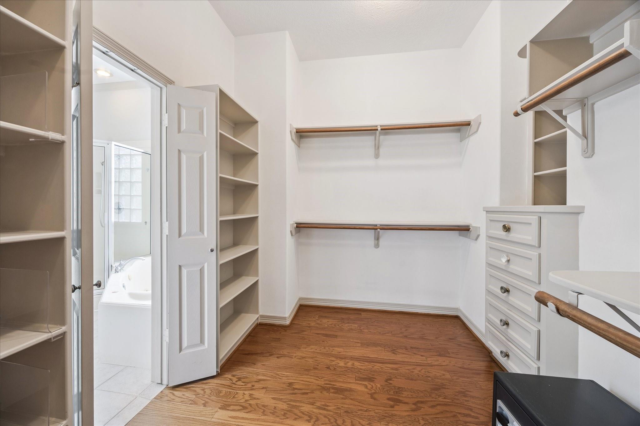 1515 Hyde Park Boulevard # 14