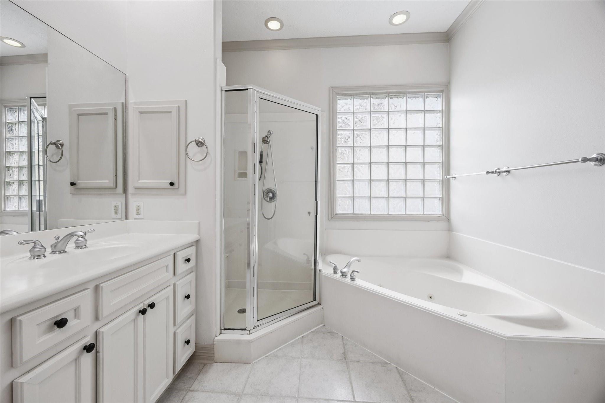 1515 Hyde Park Boulevard # 14