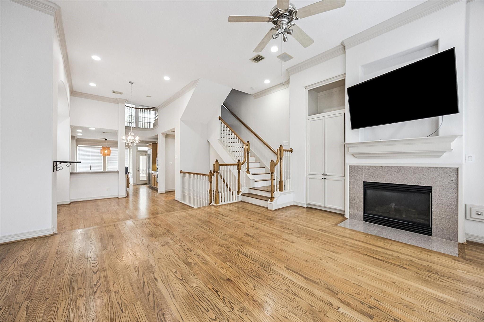 1515 Hyde Park Boulevard # 14